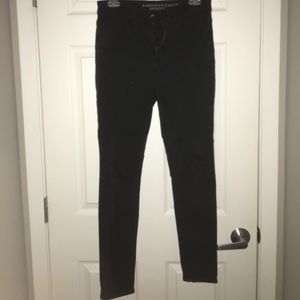 Black American Eagle skinny jeans