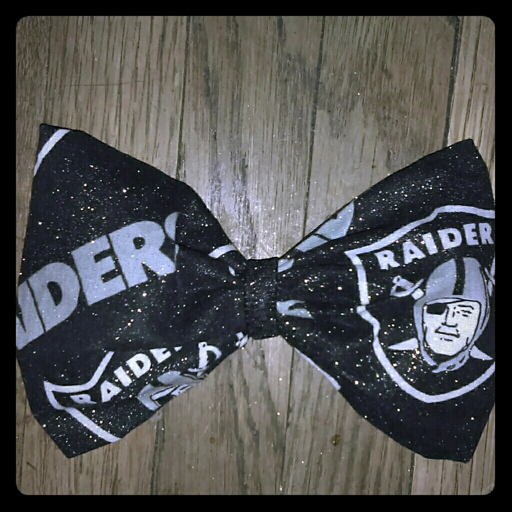 Raiders bow