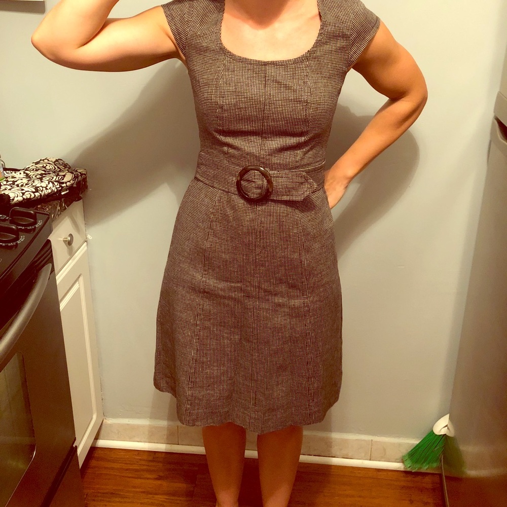 Ann Taylor fit and flare, belted dress Size 0