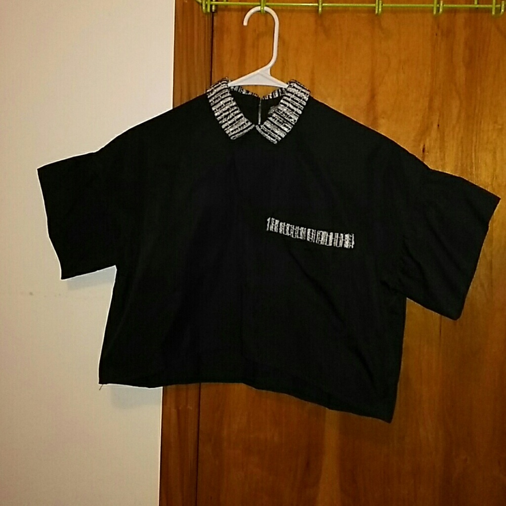 Top - Picture 2 of 8