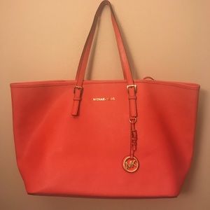 Large Michael kors tote