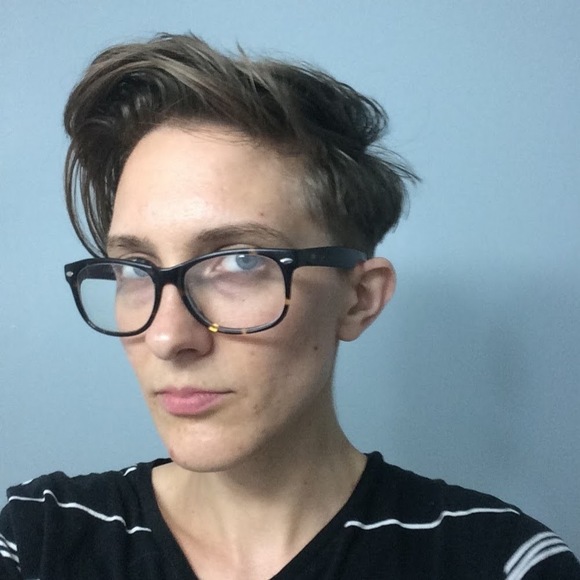 Meet your Posher, Mandy - Picture 1 of 1