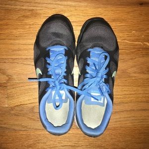 Nike Training Women’s Dual Fusion TR Sneakers