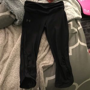 NWOT Under armour leggings capris