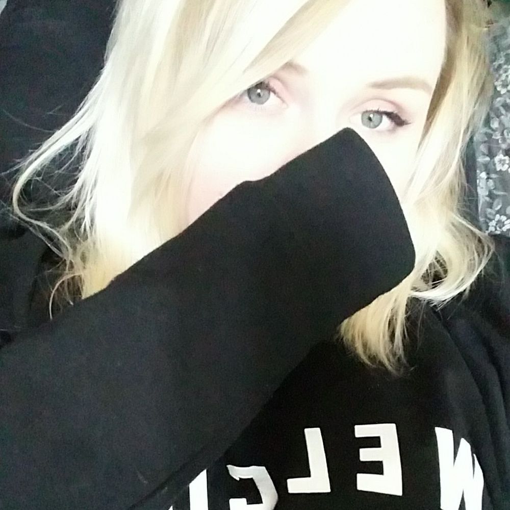 Meet your Posher, Shade