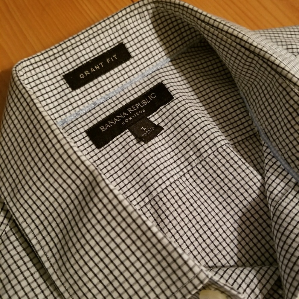 Men's Banana Republic button down - Picture 5 of 7