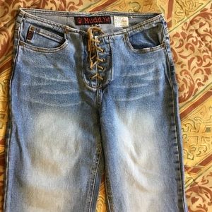 Vintage Mudd Yo! embroidered jeans {Size 7}