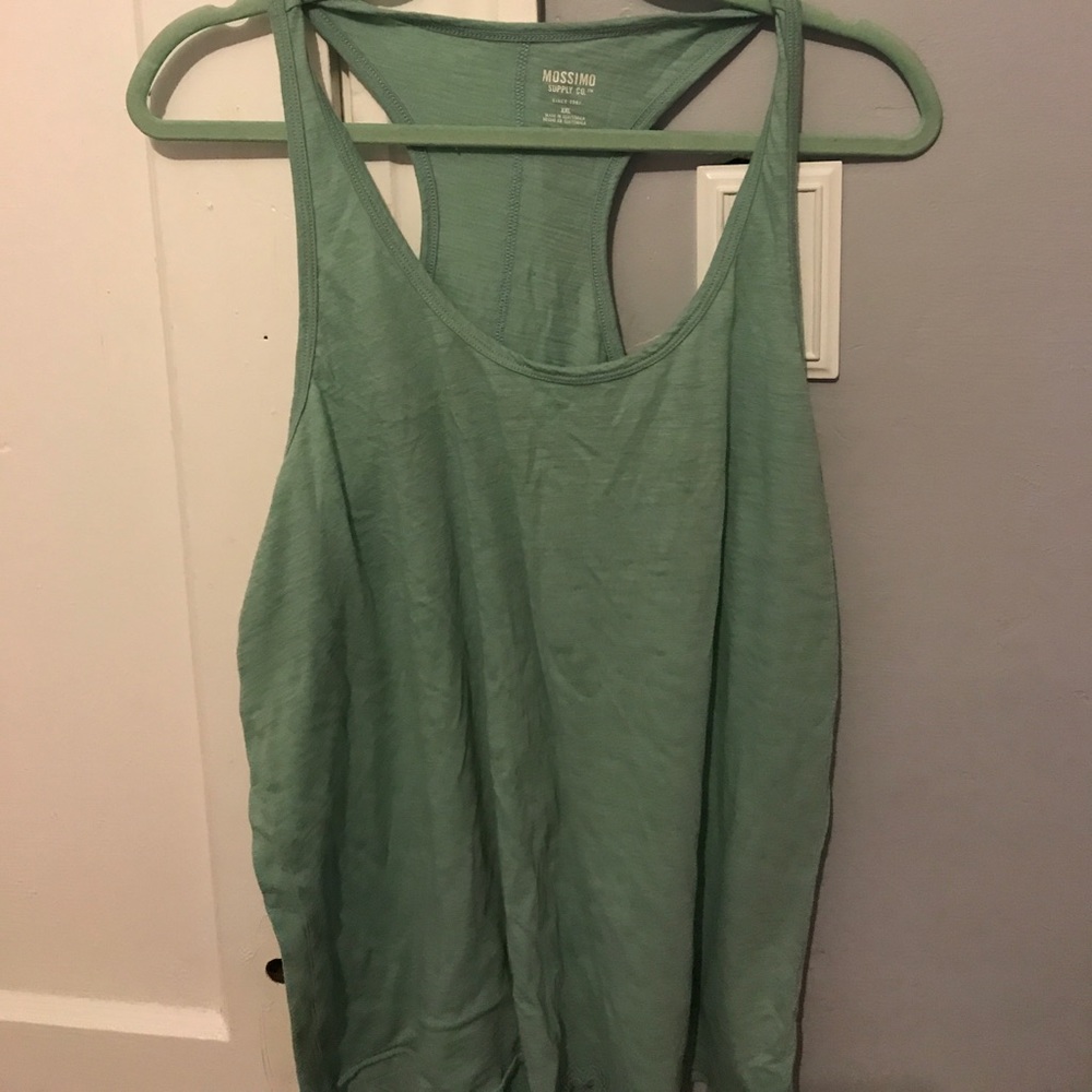 Muscle tank