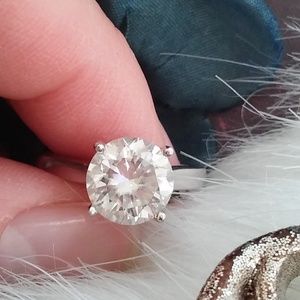 Round Moissanite ring in sterling silver