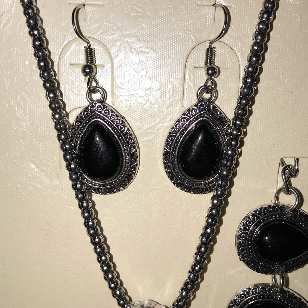 Black Onyx Set - Picture 3 of 3