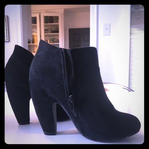A.X.N.Y Black Suede Booties