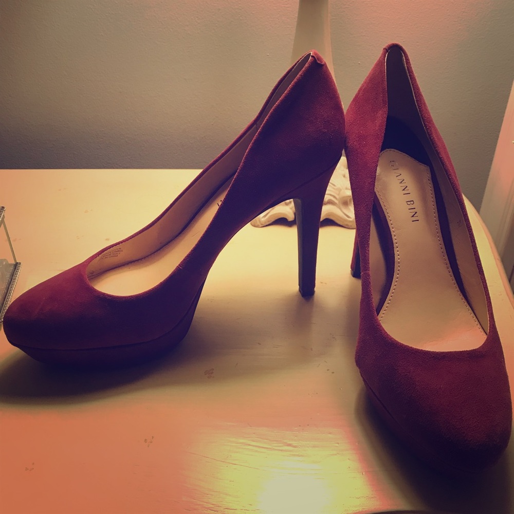 Gianni Bini Suede Heels