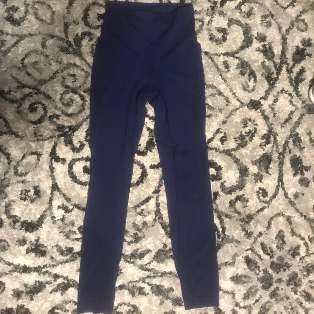 Navy Lululemon high waisted leggings