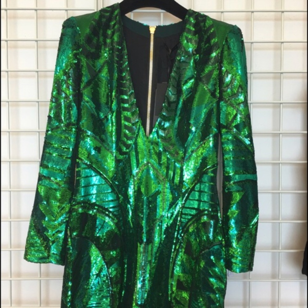🔥🔥BALMAIN EMERALD DRESS SOLD OUT EVERYWHERE🔥🔥 - Picture 3 of 4