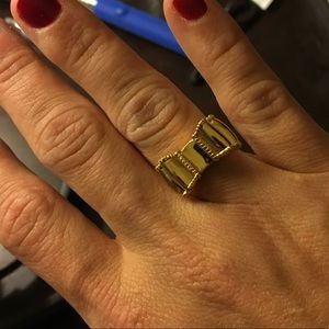 Kate spade Gold Bow ring size 6