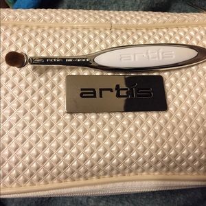 ARTIS circle 1R elite brush
