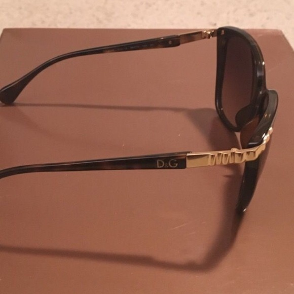 Authentic Dolce&Gabbana sunglasses main image 4