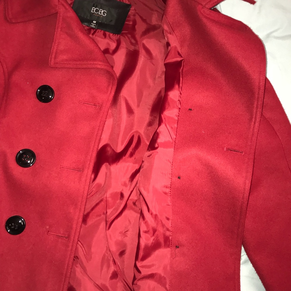 Red coat - Picture 3 of 4