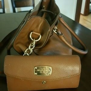 Michael Kors Tan Purse w/ Matching Wallet
