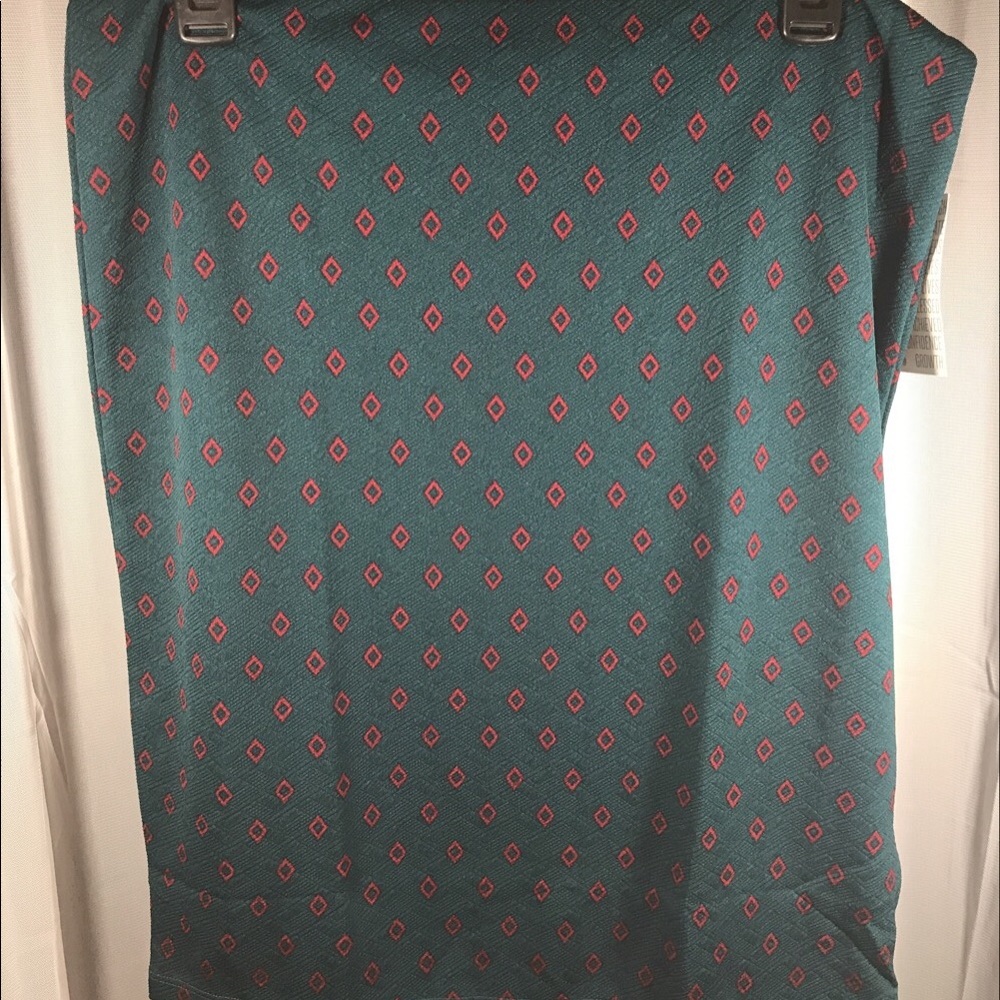 LulaRoe Cassie