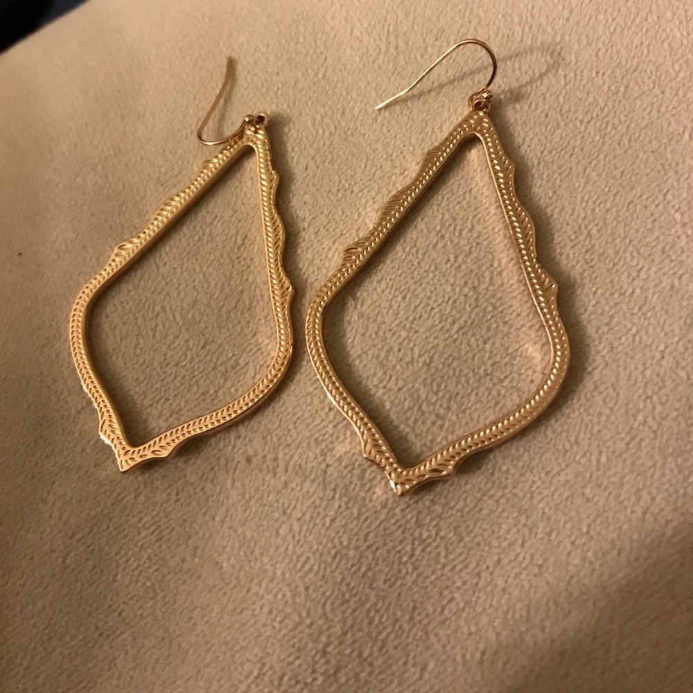 Kendra scott earrings