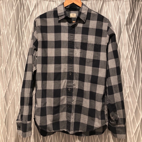MENS J. Crew Button-Down - Picture 1 of 3