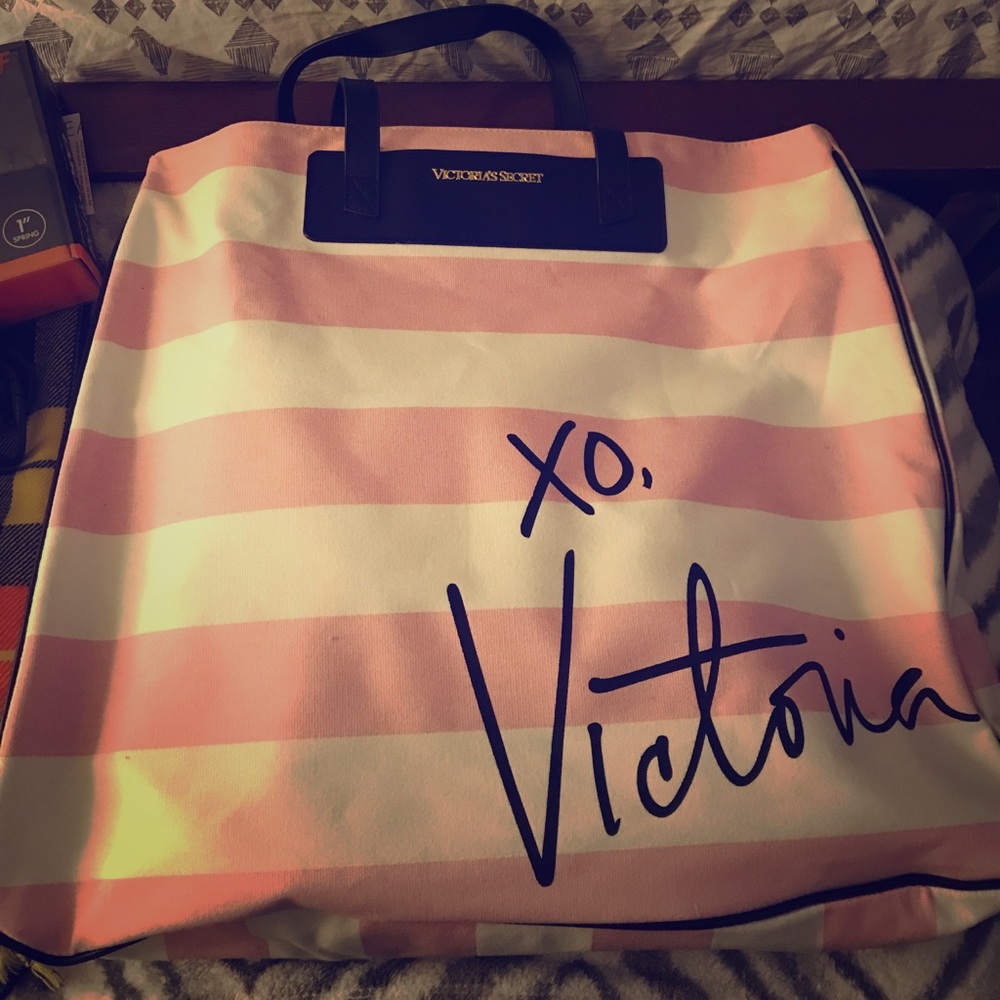 Victoria secret tote bag