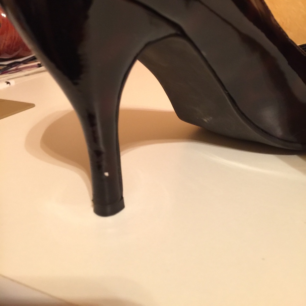 Tortoise She'll Peep Toe Pumps - Picture 5 of 6