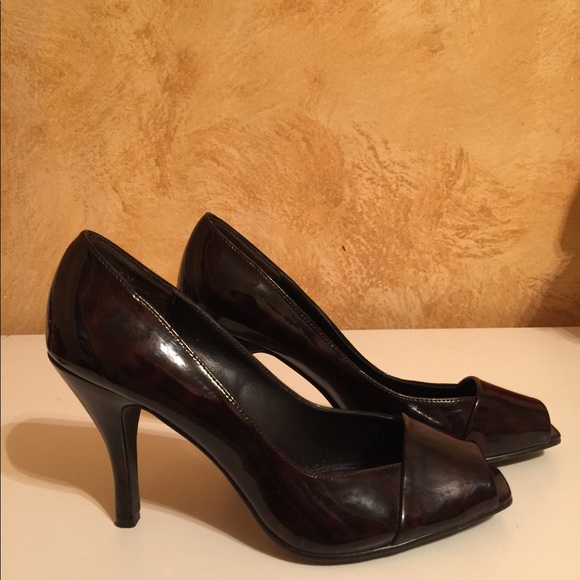 Tortoise She'll Peep Toe Pumps - Picture 2 of 6