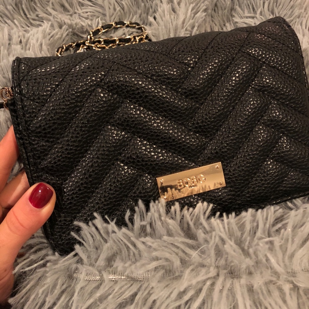 BCBG AUTHENTIC CROSS BODY BAG