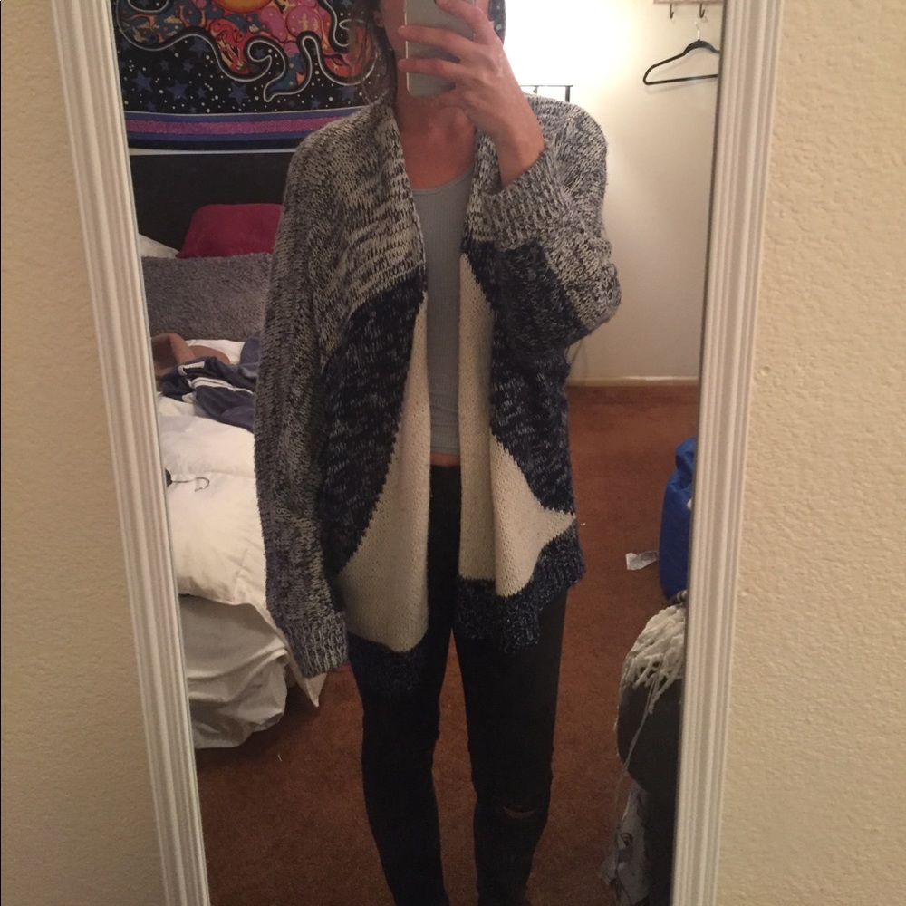 Cardigan sweater