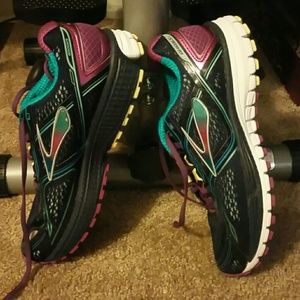 Brooks Ghost shoes