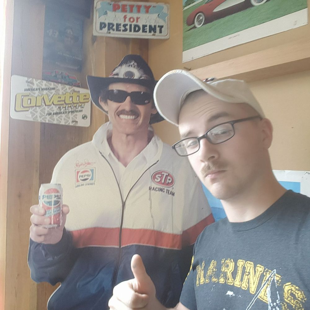 Meet your Posher, Tyler