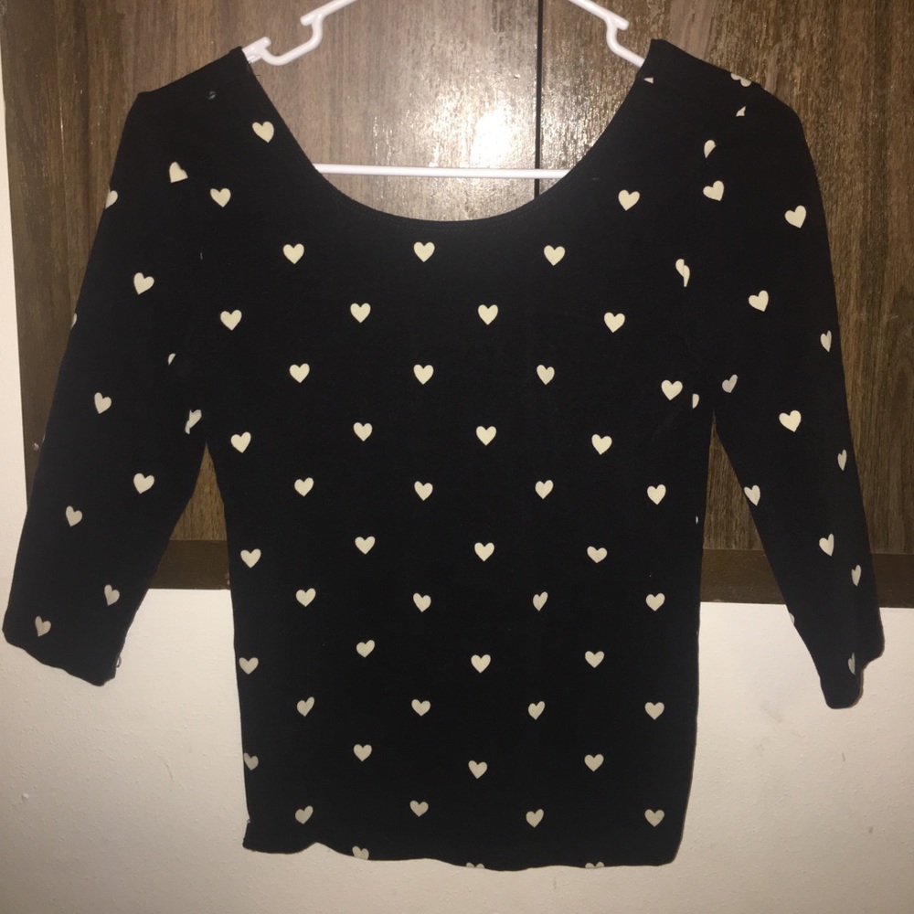 Mid length shirt.