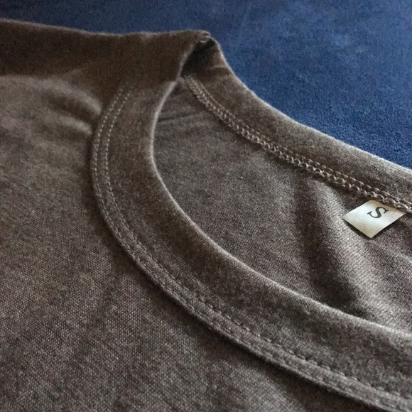 🎉HOST PICK🎉"I'm strong..." size medium M LAST ONE!!! - Picture 5 of 6