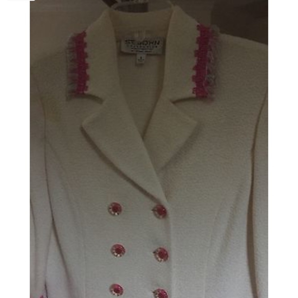 St Johns Jacket Size 4, beautiful