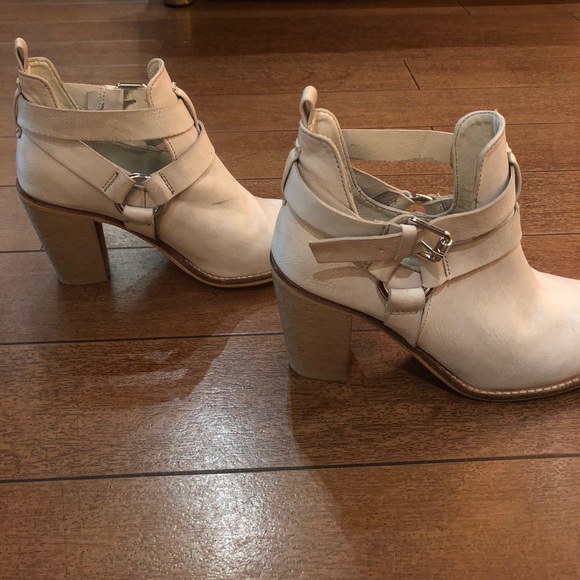 Light grey bootie - Picture 4 of 6