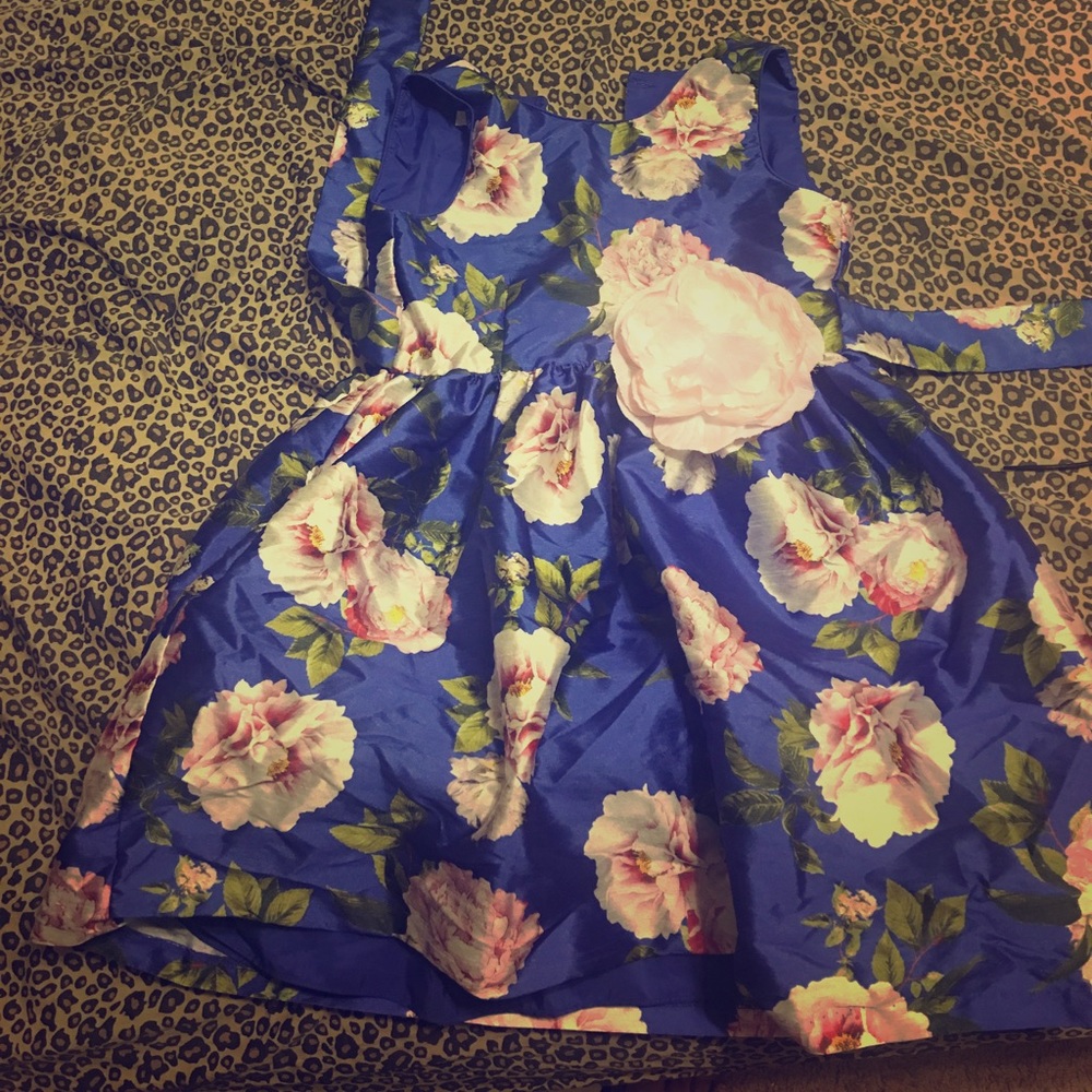 Little girls dress