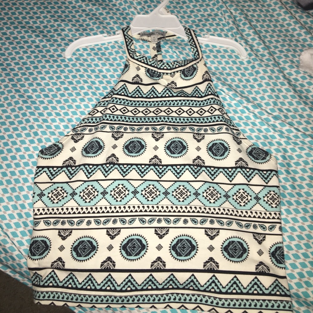 Crop top size medium