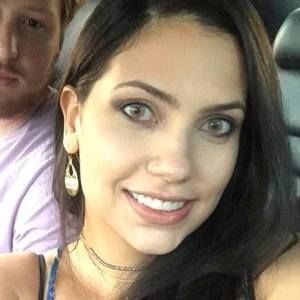 Meet your Posher, Fernanda
