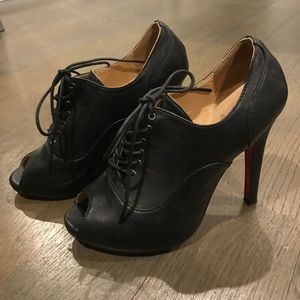 Christian Louboutin Lace-up Peep Toe Leather Pumps