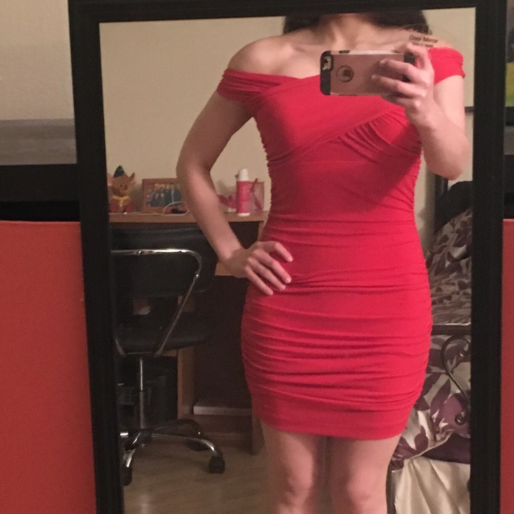 Guess off the shoulder red dress