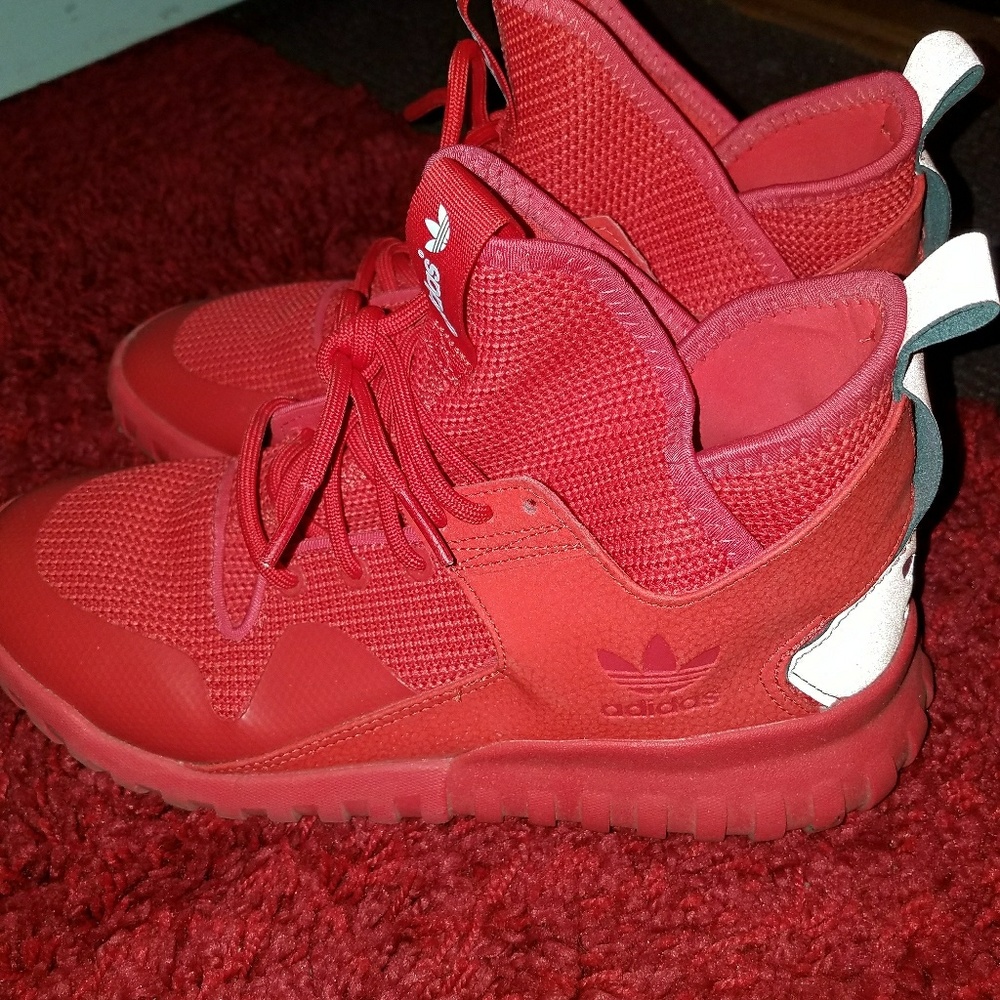 Adidas Tubular x Red edition