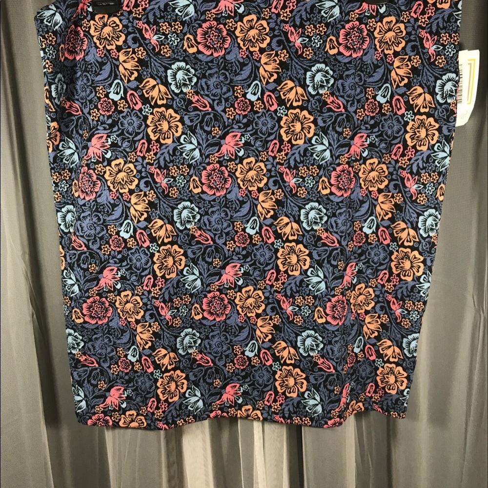 LulaRoe Cassie