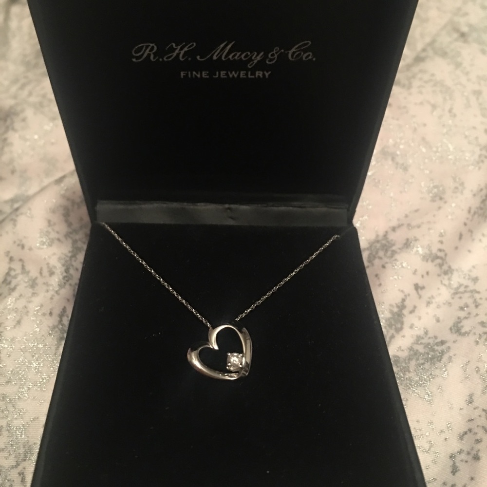 Brand new diamond necklace