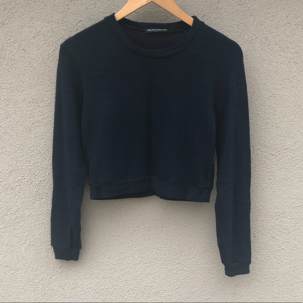 ✨ BRANDY MELVILLE NAVY BLUE SWEATER ✨