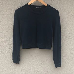 ✨ BRANDY MELVILLE NAVY BLUE SWEATER ✨