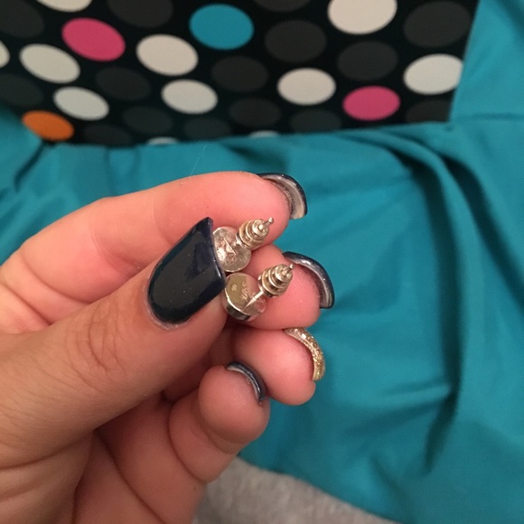 Earrings - Picture 2 of 4