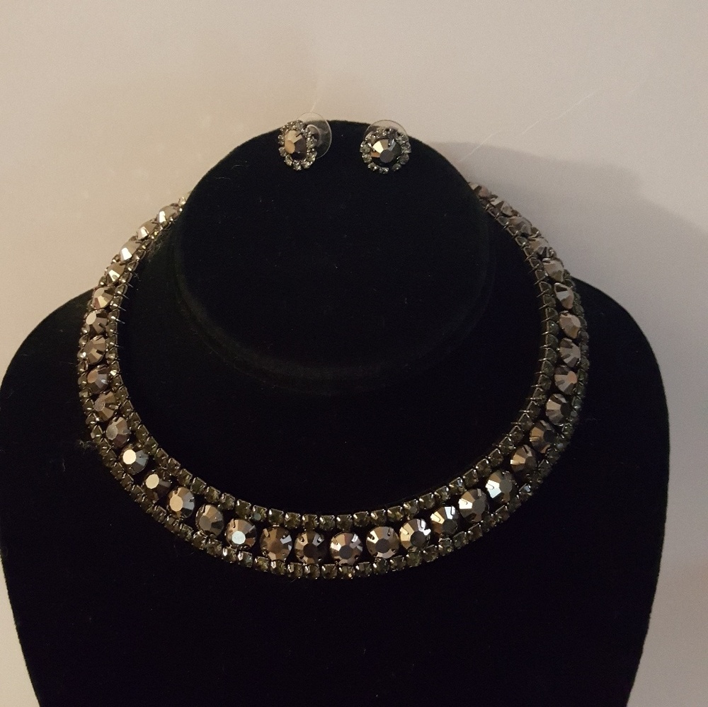 Crystal Ring Choker and post earrings