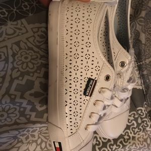Tommy Hilfiger tennis shoes